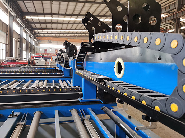 專用汽車自動焊割設備使用時應該注意什么